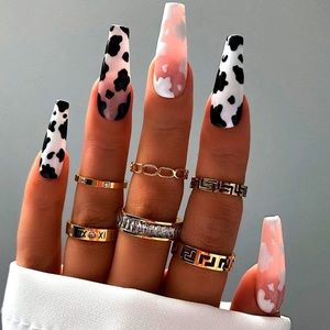 Press-On Nails!
